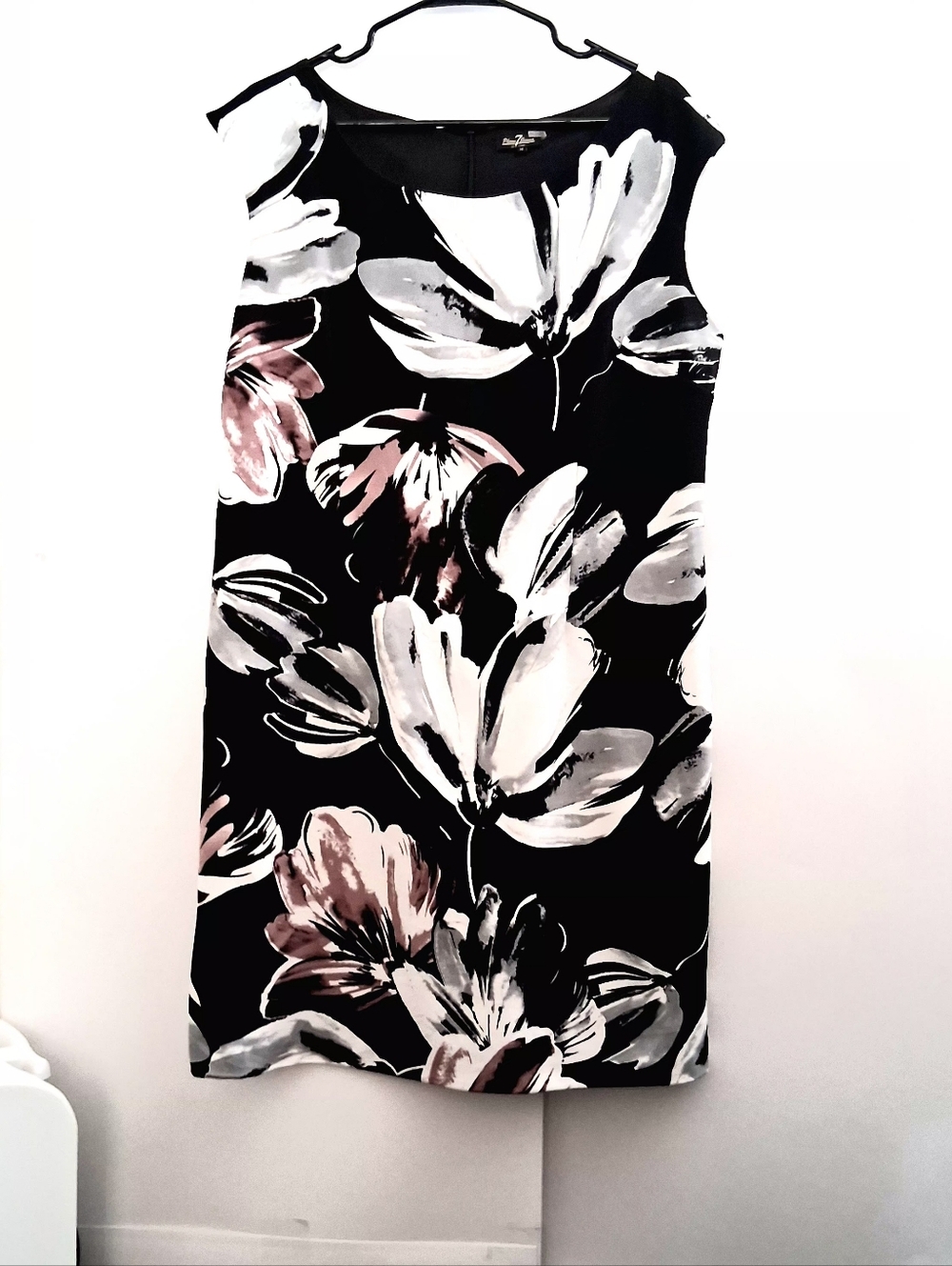 PHASE7 Black Floral Midi Dress with White and Blush Blooms Size 14 Large